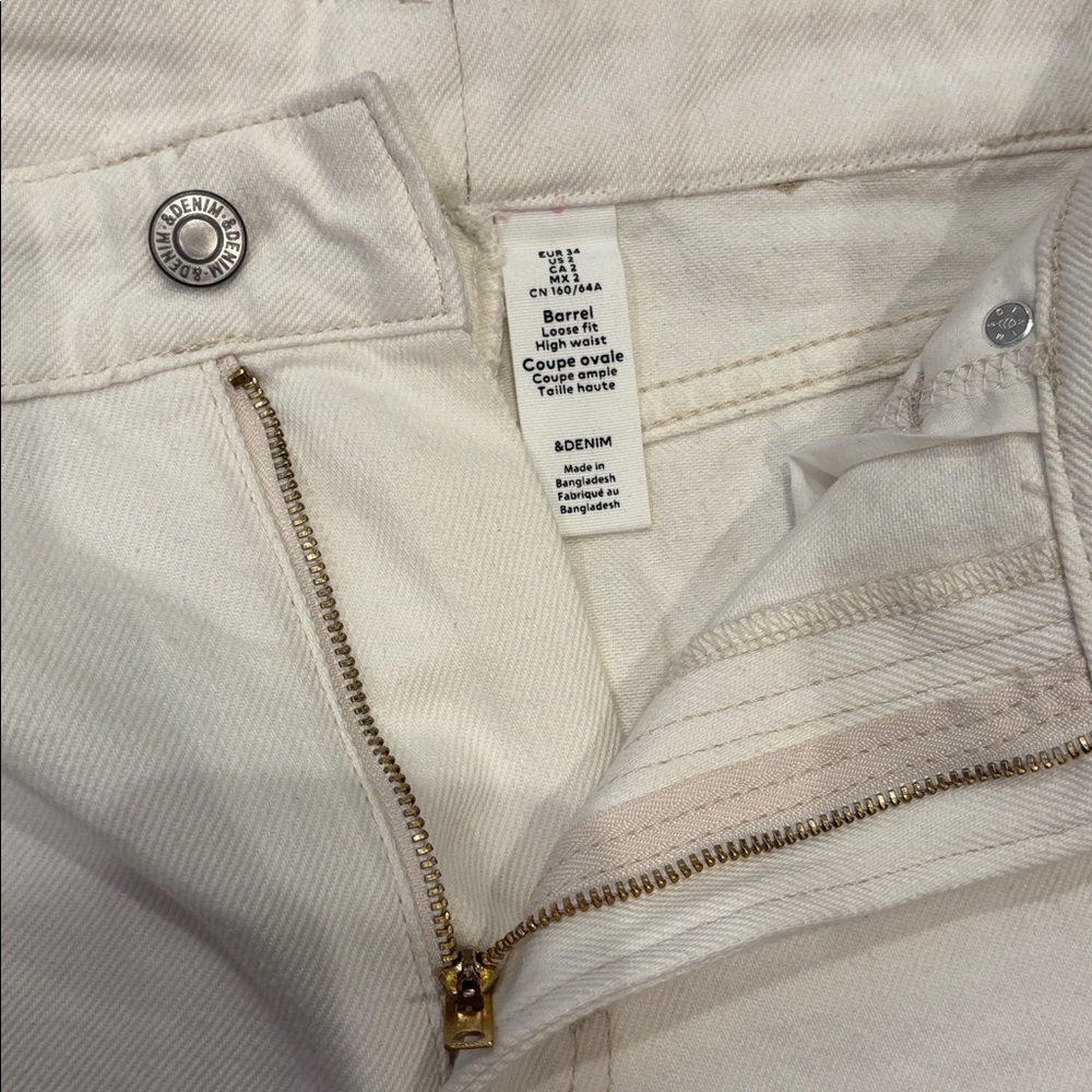 H&M white barrel jeans, Size 2 - Picture 2 of 5